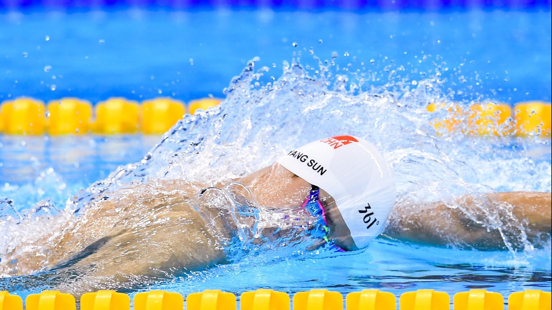 雷霆在高校设立奖学金,支持球迷子女深造,雷霆学院七人介绍