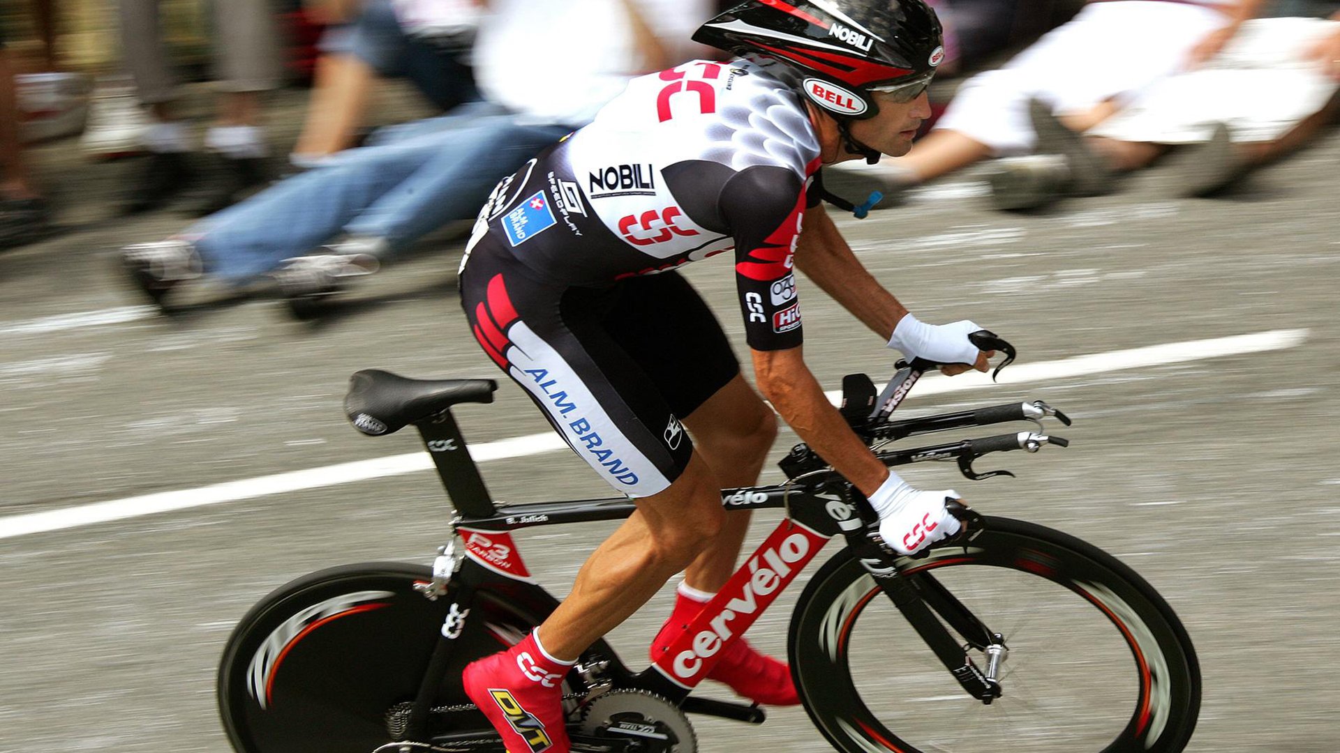 魔术师保罗指挥篮球赛场，尼克斯队再创历史，保罗跟尼克杨做过队友吗